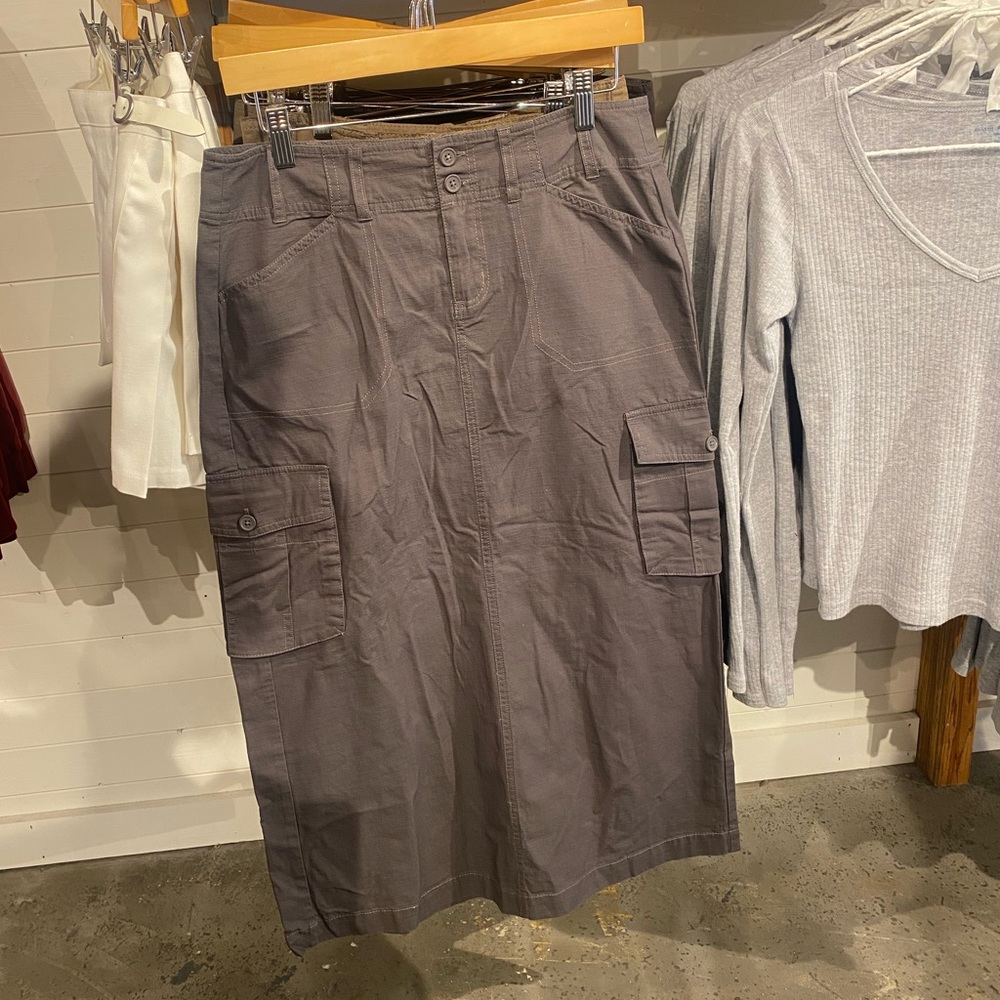 Brandy melville cargo skirt